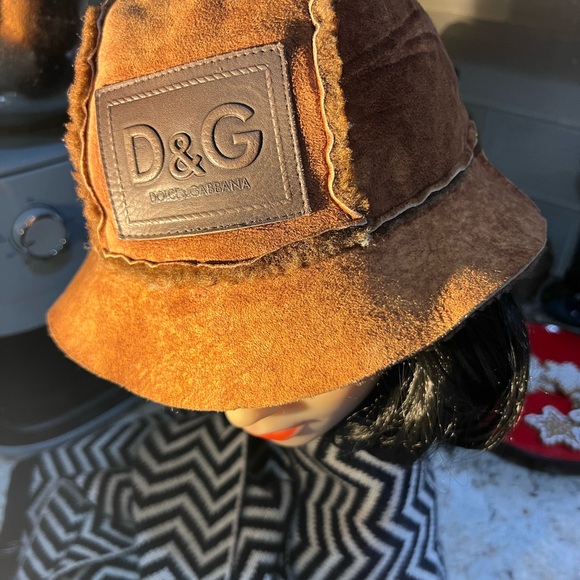 Authentic Dolce & Gabbana Rich Brown Textured Hat, in Excellent Condition! main image 12